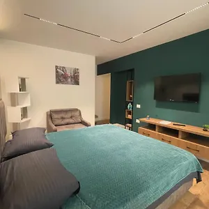 Apartment Downtown, Tirana