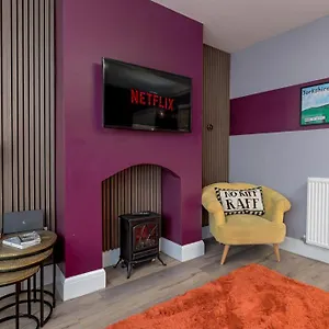 brand-new-refurbished-house-for-christmas-2019.yorkshirehotels.net/